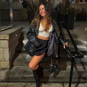 Meet your Posher, Natasia